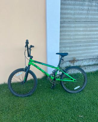 Bmx verde street