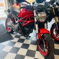 DUCATI MONSTER 696