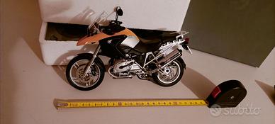 Modellino BMW GS 1200 anno 2005.