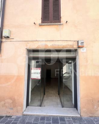 Negozio Gubbio [NEGGARIBALDI350ACG]