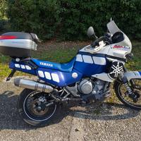 moto Yamaha supertenere 750