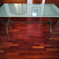 Tavolo scrivania elegante modello esclusivo