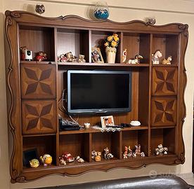 parete atterezzata in legno