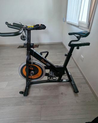 Bici da Spinning "GetFit Rush 330"