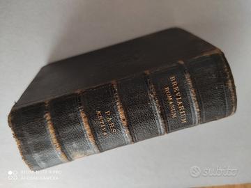 Libro antico religioso