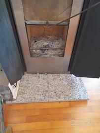 stufa a legna in metallo