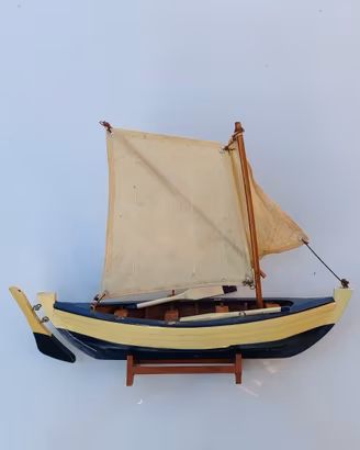 Barca a vela in legno e cotone, 35cm