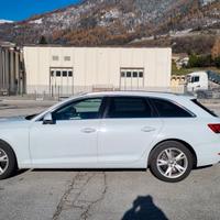 Audi A4 Avant s-tronic 2.0 TDI 150cv Business