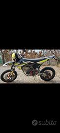 Fantic Motard 125 4 T 2020 pronta all'uso 