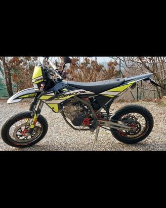 Fantic Motard 125 4 T 2020 pronta all'uso 