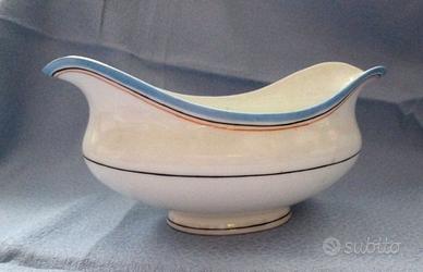 Antica salsiera in fine porcellana AUSTRIA VIENNA.