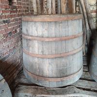 Tini in legno e tinozza. 