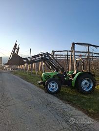 Deutz fahr agroplus 70 con caricatore frontale