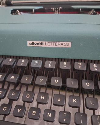 macchina da scrivere olivetti lettera 32