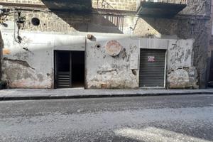 NEGOZIO A FRATTAMAGGIORE