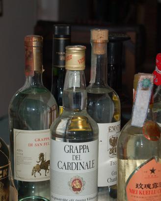 Bottiglie liquori vari
