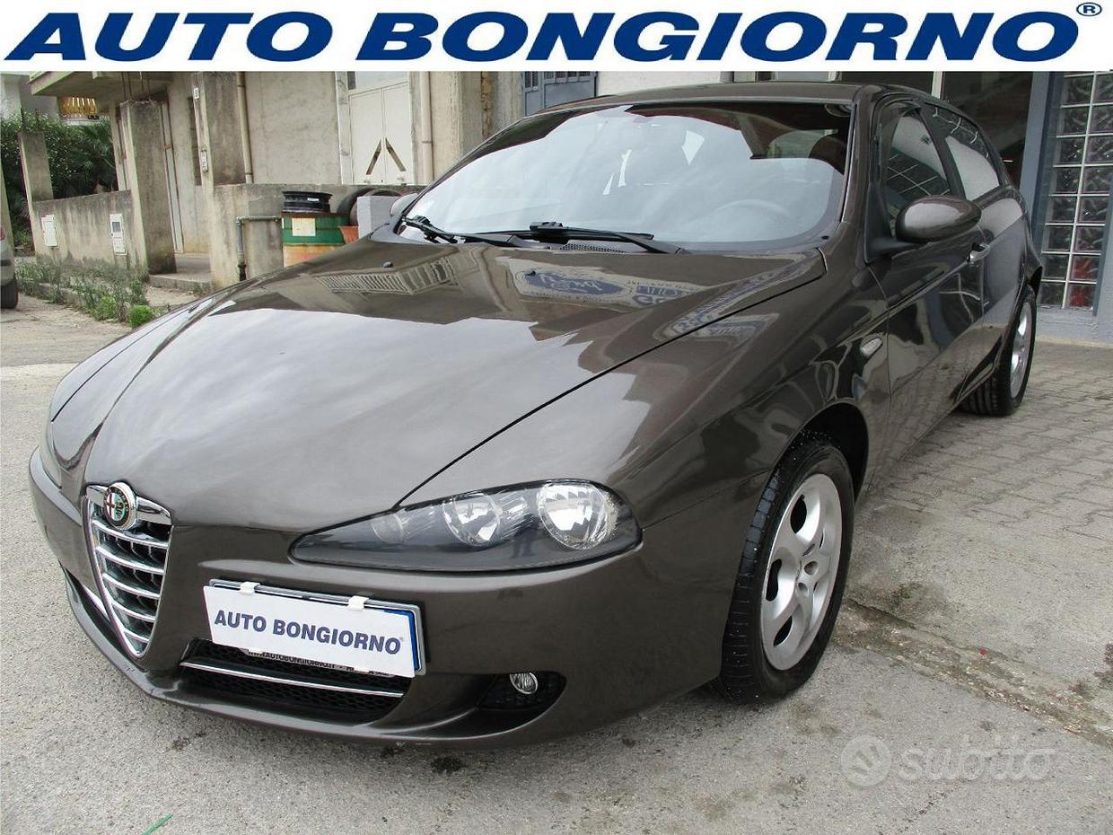 ALFA ROMEO 147 JTD M-JET 16V 5 porte Black Line - FGMotors - vendita di  auto usate multimarche Modica