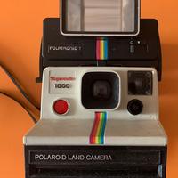POLAROID 1000 LAND CAMERA CON FLASH