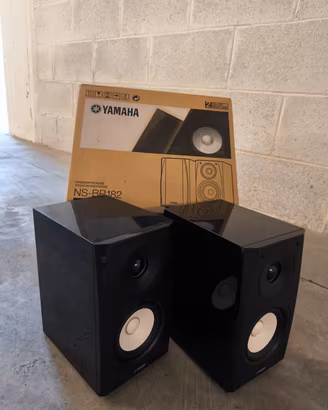 Coppia casse/diffusori Yamaha NS-BP182