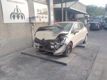 RENAULT CLIO 1.2 B 2016 D4FD7  PER RICAMBI