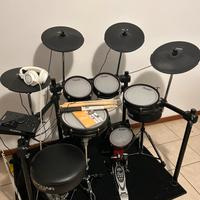 Batteria alesis drums