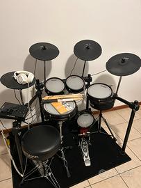 Batteria alesis drums
