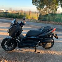 X-max tech max 125