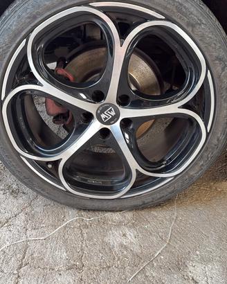 cerchi quadrifoglio 19"