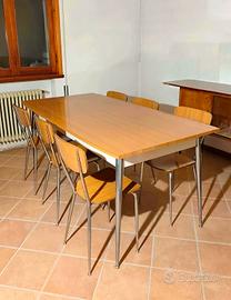Tavolo + 6 sedie 