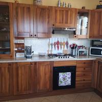 Cucina in legno, noce nazionale