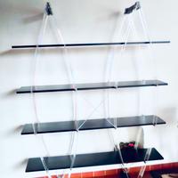 Libreria "Sintesi", plexiglass, ripiani nero opaco