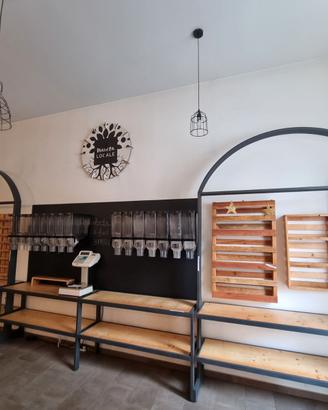 Mobili in ferro e legno