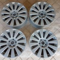 4 cerchi Audi da 17 pollici