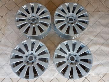 4 cerchi Audi da 17 pollici