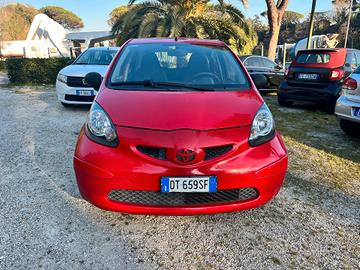 Toyota Aygo 1.0 12V VVT-i 5 porte NEOPATENTATE !