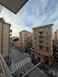 Appartamento a Sestri Ponente arredato