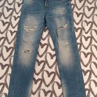 jeans strappati taglia 31