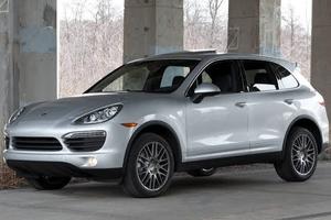Porsche Cayenne C-E-R-C-O U.R.G.E.N.T.E