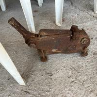 Trancia ferro manuale