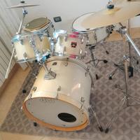 Batteria acustica Tama set completo