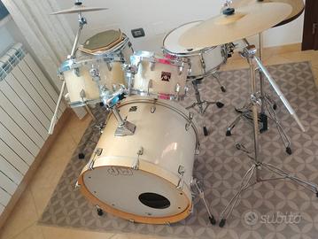 Batteria acustica Tama set completo