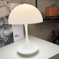 Louis Poulsen Panthella Portable lighting