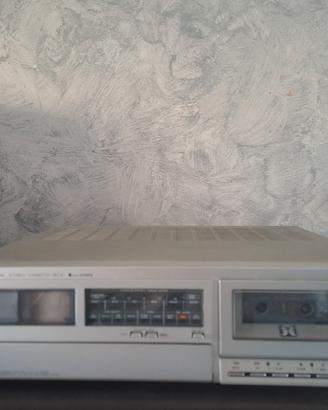 Stereo cassette marca JVC  mod. KD -A8