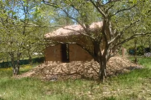 Delizioso rustico con terreno circostante
