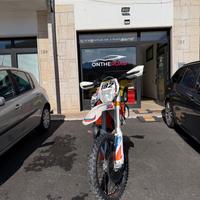 KTM 300 EXC Six Days 2016 (Carburatore) - Stato - 