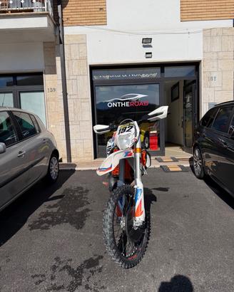 KTM 300 EXC Six Days 2016 (Carburatore) - Stato - 