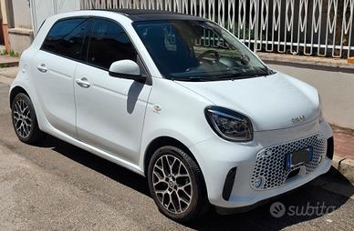 SMART FORFOUR CABRIO EQ Passion anno novembre 2021