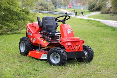 trattorino trinciaerba Mowertech