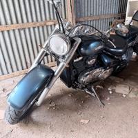 Suzuki intruder 800