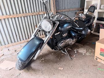 Suzuki intruder 800
